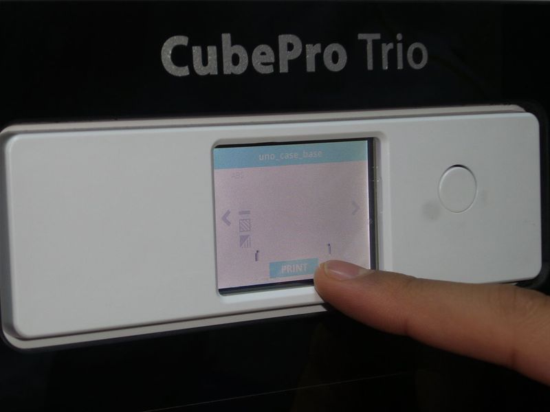 Manipulate the CubePro Trio image-15.jpg