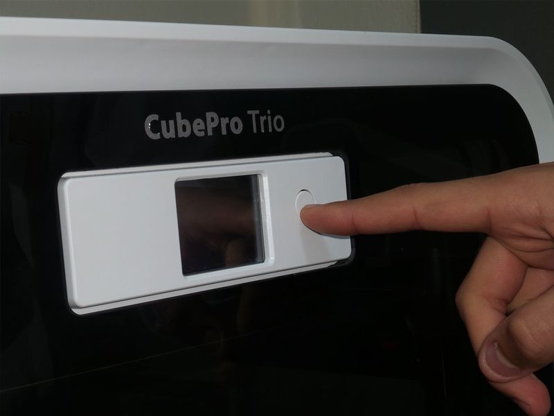 Manipulate the CubePro Trio image-5.jpg